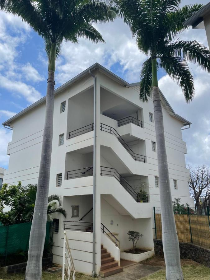 Grand Studio Lumineux - Saint Gilles Les Bains Apartman Kültér fotó